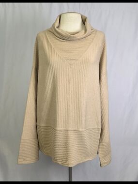 Women's Tahari Sport Tan Mock Turtleneck Size 2X
